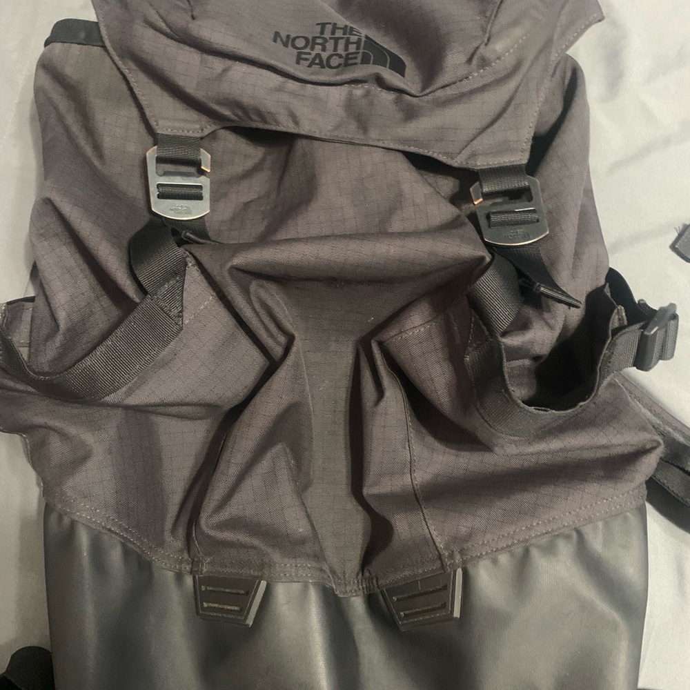 North face backpack - Picture 5 of 5
